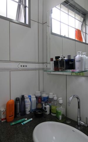 Casa à venda com 96m², 3 quartos e 1 vagaBanheiro