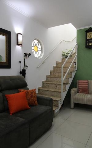 Casa à venda com 96m², 3 quartos e 1 vagaSala