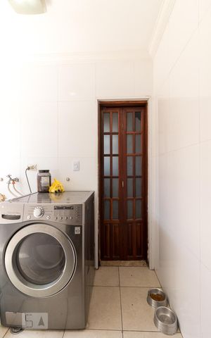 Casa à venda com 115m², 3 quartos e 2 vagasÁrea de serviço