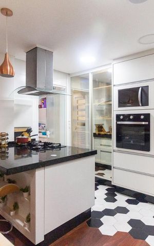 Casa de condomínio à venda com 210m², 4 quartos e 2 vagasCozinha/Sala de Jantar