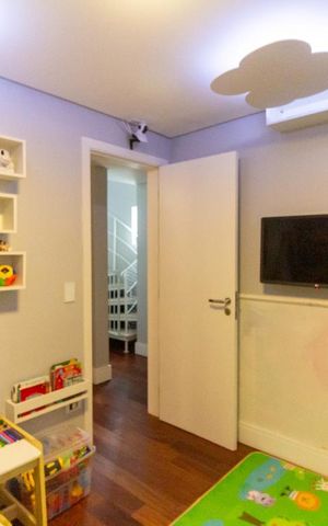 Casa de condomínio à venda com 210m², 4 quartos e 2 vagasQuarto 1