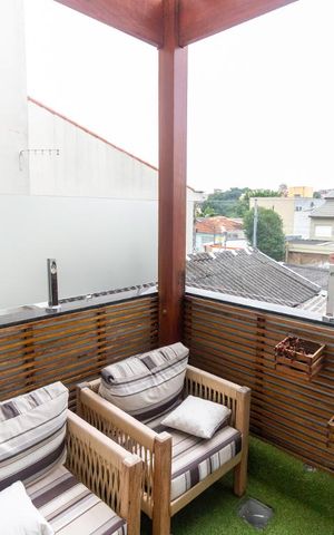 Casa de condomínio à venda com 210m², 4 quartos e 2 vagasVaranda da Suíte