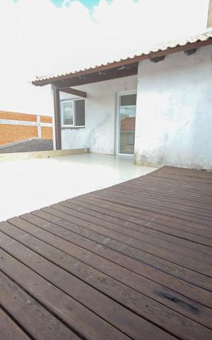 Casa à venda com 176m², 3 quartos e 3 vagas Casa à venda com 176m², 3 quartos e 3 vagasÁrea Externa