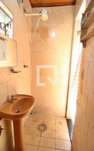 Casa à venda com 180m², 3 quartos e 6 vagasBanheiro Área gourmet