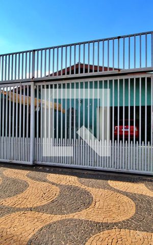 Casa à venda com 180m², 3 quartos e 6 vagasFachada