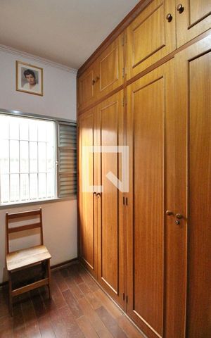 Casa à venda com 180m², 3 quartos e 6 vagasQuarto 2