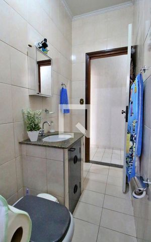 Casa à venda com 180m², 3 quartos e 6 vagasBanheiro Social