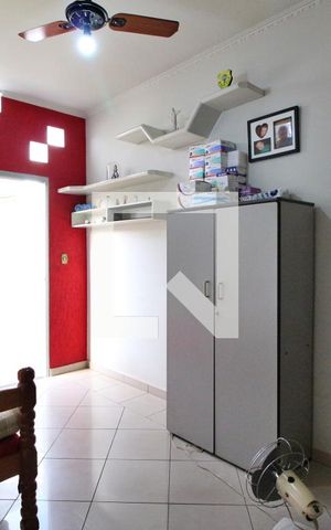 Casa à venda com 180m², 3 quartos e 6 vagasQuarto 3