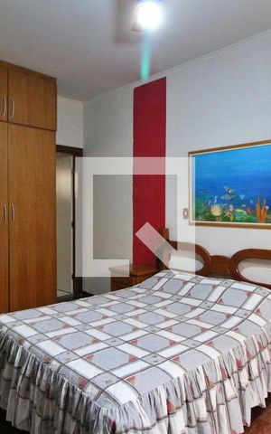 Casa à venda com 180m², 3 quartos e 6 vagasQuarto 1 (suíte)