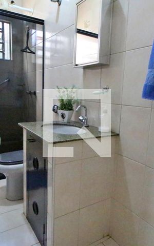 Casa à venda com 180m², 3 quartos e 6 vagasBanheiro Social