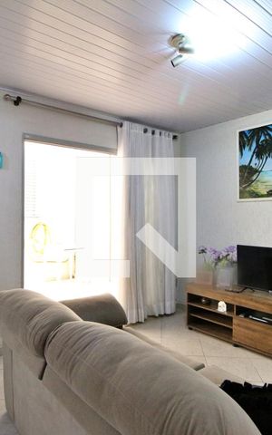 Casa à venda com 180m², 3 quartos e 6 vagasSala (fundos)