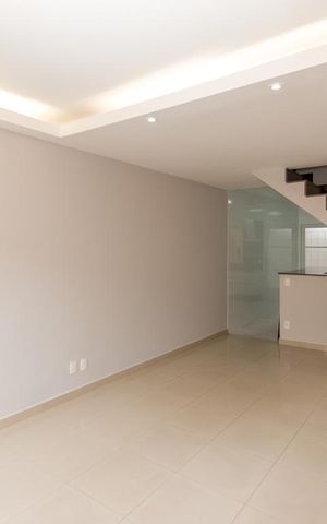 Casa de condomínio para alugar com 100m², 2 quartos e 1 vaga Casa de condomínio para alugar com 100m², 2 quartos e 1 vagaSala