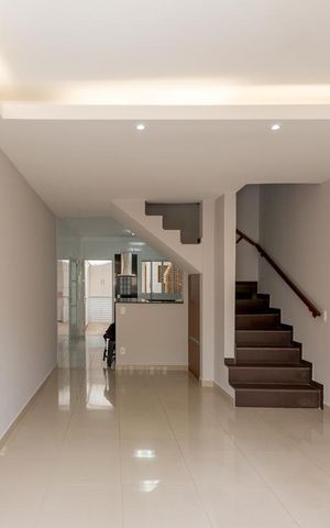 Casa de condomínio para alugar com 100m², 2 quartos e 1 vaga Casa de condomínio para alugar com 100m², 2 quartos e 1 vagaSala