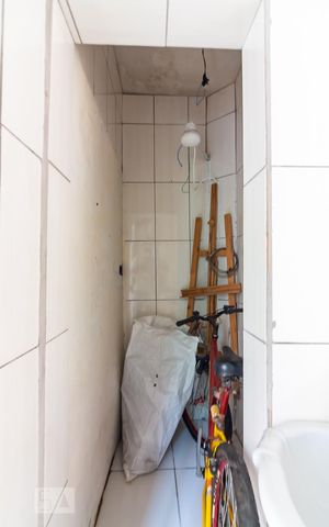 Casa à venda com 200m², 3 quartos e 1 vaga Casa à venda com 200m², 3 quartos e 1 vagaÁrea de Serviço