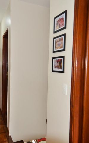 Casa à venda com 163m², 3 quartos e 2 vagas Casa à venda com 163m², 3 quartos e 2 vagasCorredor dos Dormitórios