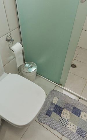 Casa à venda com 163m², 3 quartos e 2 vagas Casa à venda com 163m², 3 quartos e 2 vagasBanheiro 1