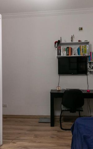 Casa à venda com 200m², 2 quartos e 2 vagas Casa à venda com 200m², 2 quartos e 2 vagasQuarto 2 - Suíte