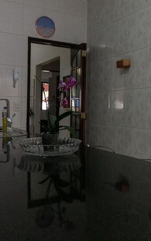 Casa à venda com 200m², 2 quartos e 2 vagas Casa à venda com 200m², 2 quartos e 2 vagasCozinha