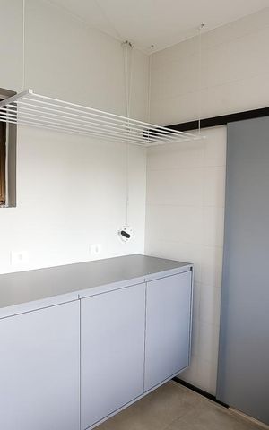 Apartamento à venda com 190m², 4 quartos e 2 vagas Apartamento à venda com 190m², 4 quartos e 2 vagasÁrea de Serviço