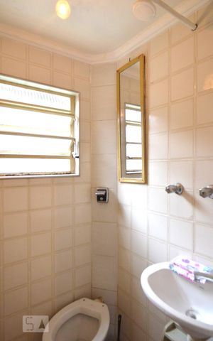 Casa à venda com 200m², 3 quartos e 2 vagasBanheiro de serviço