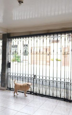 Casa à venda com 200m², 3 quartos e 2 vagasGaragem