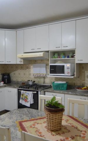 Casa à venda com 200m², 3 quartos e 2 vagasCozinha
