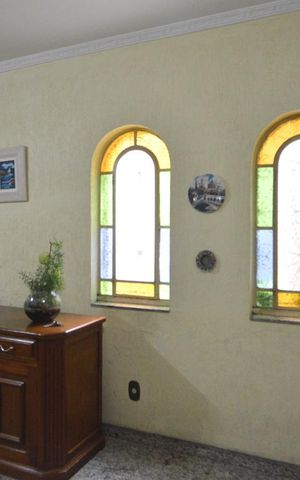 Casa à venda com 200m², 3 quartos e 2 vagasSala