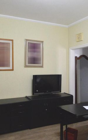 Casa à venda com 200m², 3 quartos e 2 vagasSala