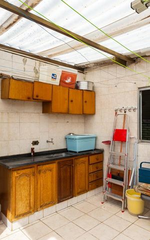 Casa à venda com 150m², 3 quartos e 2 vagas Casa à venda com 150m², 3 quartos e 2 vagasQuintal