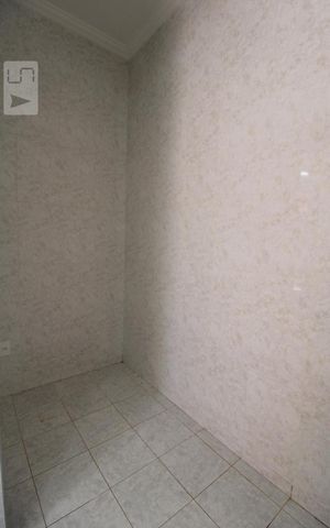 Casa de condomínio para alugar com 332m², 4 quartos e 5 vagasÁrea de Serviço