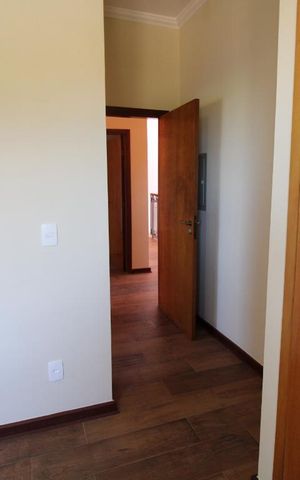 Casa de condomínio para alugar com 332m², 4 quartos e 5 vagasQuarto 3 (suíte)