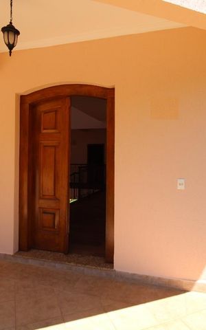 Casa de condomínio para alugar com 332m², 4 quartos e 5 vagasHall de Entrada