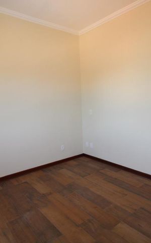 Casa de condomínio para alugar com 332m², 4 quartos e 5 vagasQuarto 3 (suíte)