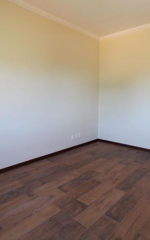 Casa de condomínio para alugar com 332m², 4 quartos e 5 vagasQuarto 1 (suíte)