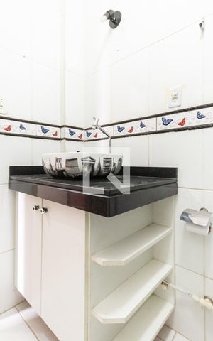 Apartamento à venda com 78m², 3 quartos e sem vagaBanheiro