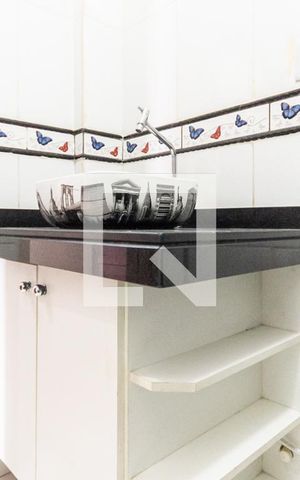 Apartamento à venda com 78m², 3 quartos e sem vagaBanheiro