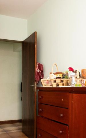 Casa à venda com 202m², 6 quartos e 2 vagas Casa à venda com 202m², 6 quartos e 2 vagasQuarto 2
