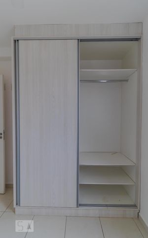 Apartamento à venda com 50m², 2 quartos e 1 vaga Apartamento à venda com 50m², 2 quartos e 1 vagaQuarto 01 - Armário