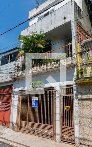 Casa à venda com 117m², 3 quartos e 3 vagasFachada