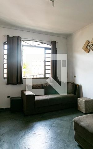 Casa à venda com 117m², 3 quartos e 3 vagasSala