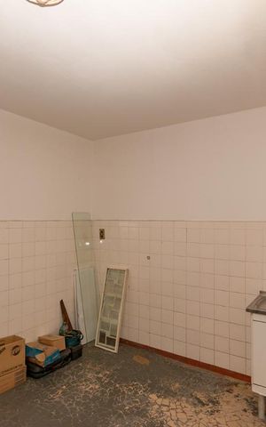 Casa à venda com 230m², 4 quartos e 2 vagas Casa à venda com 230m², 4 quartos e 2 vagasEdícula