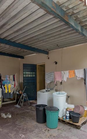 Casa à venda com 230m², 4 quartos e 2 vagas Casa à venda com 230m², 4 quartos e 2 vagasQuintal