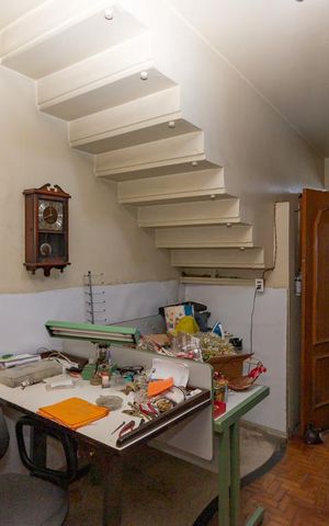 Casa à venda com 230m², 4 quartos e 2 vagas Casa à venda com 230m², 4 quartos e 2 vagasSala 2