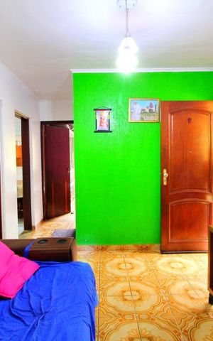 Casa à venda com 100m², 2 quartos e 10 vagasSala