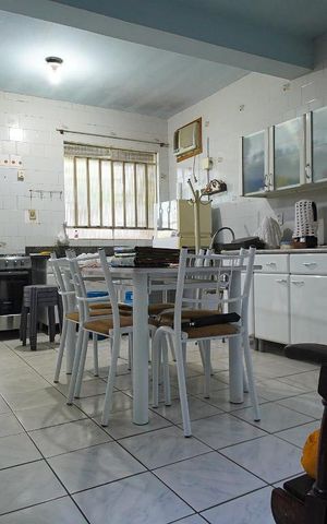 Casa à venda com 280m², 3 quartos e 2 vagasCozinha