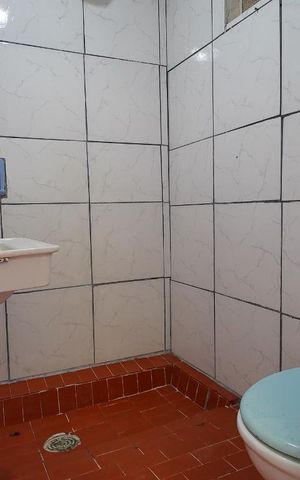 Casa à venda com 280m², 3 quartos e 2 vagasBanheiro