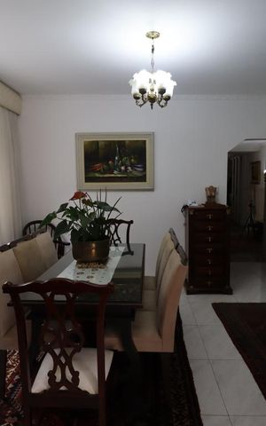 Casa à venda com 650m², 5 quartos e 6 vagasSala de Jantar