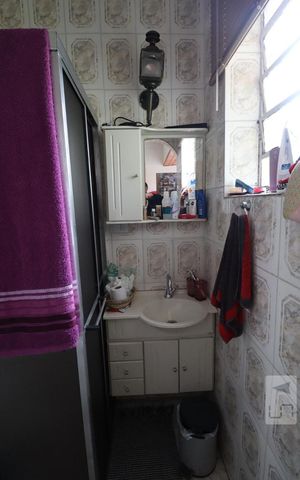 Casa à venda com 650m², 5 quartos e 6 vagasBanheiro da Suíte 1