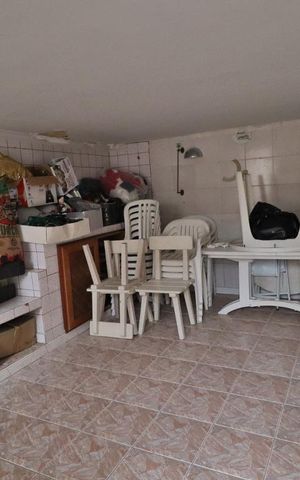 Casa à venda com 650m², 5 quartos e 6 vagas Salão de festas