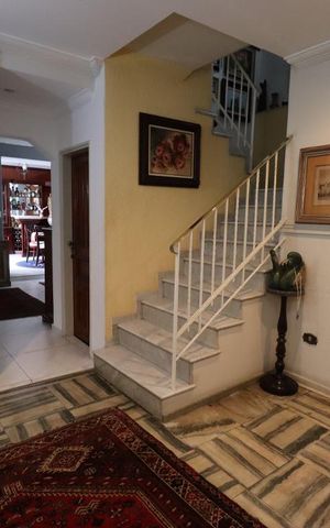 Casa à venda com 650m², 5 quartos e 6 vagasHall